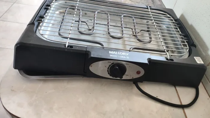 Vendo churrasqueira elétrica