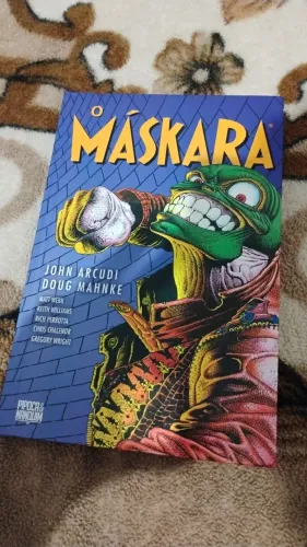 O Maskara Pipoca & Nanquim (Usado) Pequeno rasgo na capa. Veja as imagens