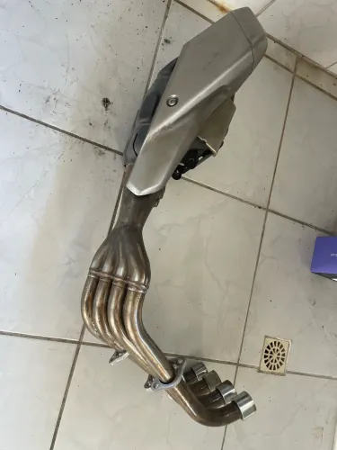Escapamento da cb650r original 