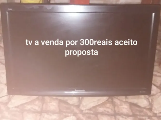 Vendo tv por 300 reais aceito proposta