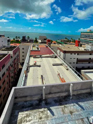 REPASSE flat na melhor localização do Cabo Branco, apenas 250m da praia