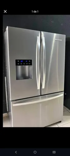 Geladeira Electrolux 2 portas uma gaveta