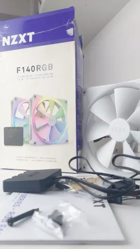 Ventoinhas NZXT F140 RGB 140mm + Controlador Original (Novo na caixa))