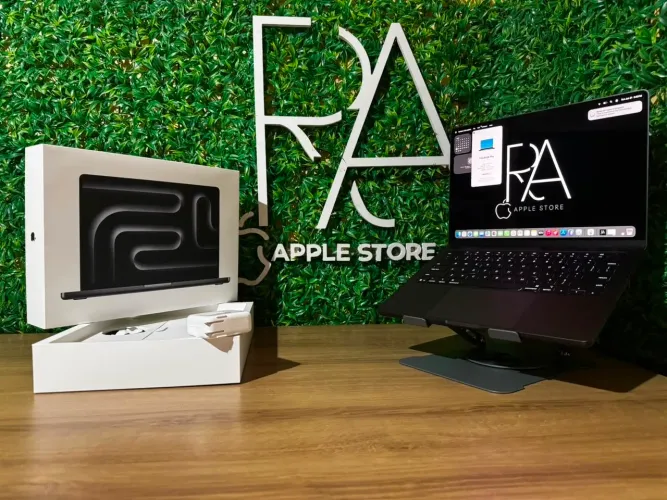 MacBook Pro M5 14 inch 16gb ram 512gb SSD 