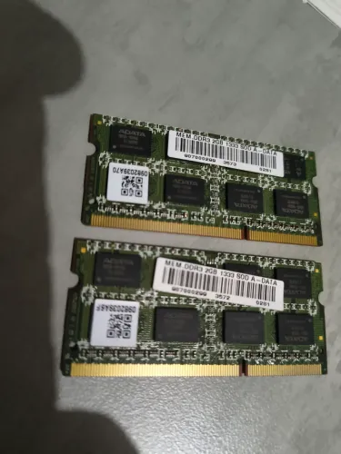 Par de Memórias DDR3 notebook 4gb 1333