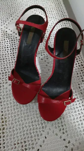 Sandália feminina salto alto número 36