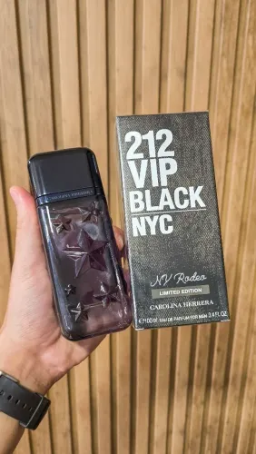 Carolina Herrera 212 VIP Black EDP 100ml