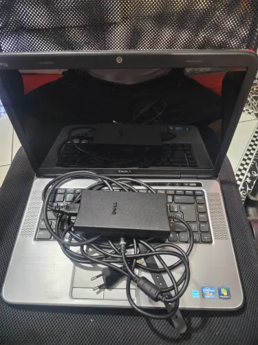 Carcaça notebook Dell xps mais carregador Dell.