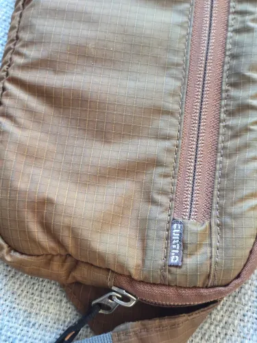 Pochete CURTLO para aventuras, viagens e dia a dia.