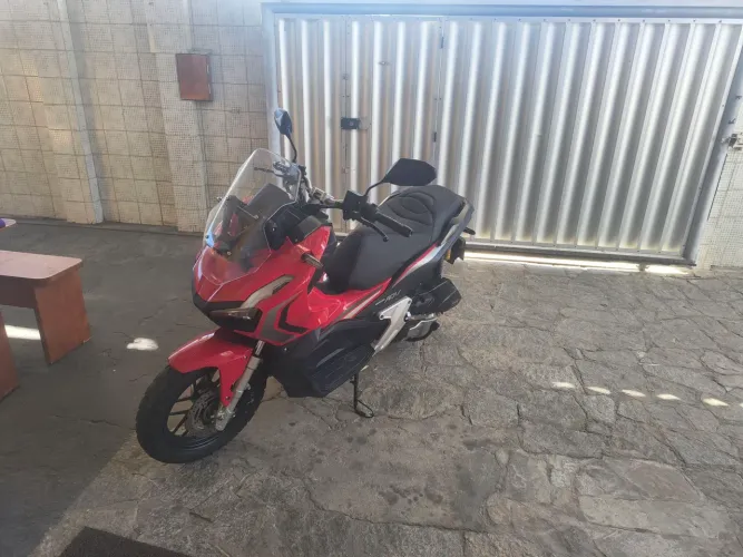 Moto uso particular .Único dono!