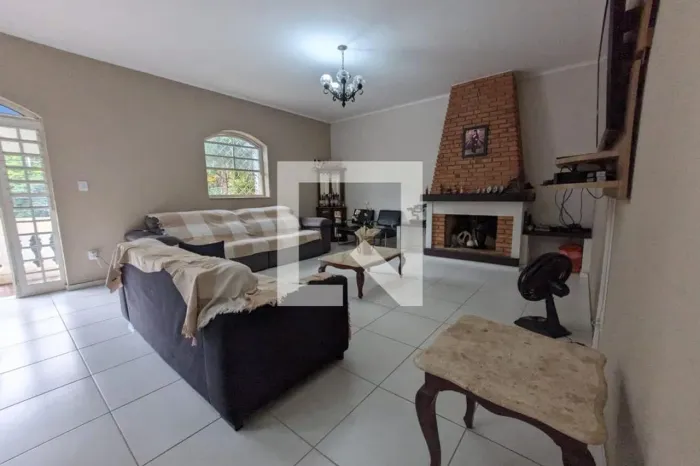 Casa à Venda - Jardim Flamboyant, 3 Quartos, 207 m2
