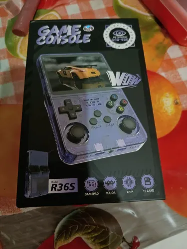 Retrô games portátil R36S 64gb