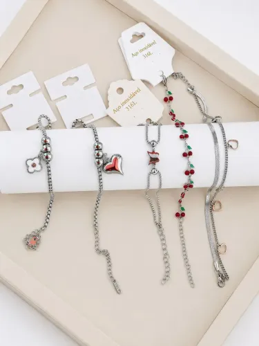 Pulseiras com pingentes 