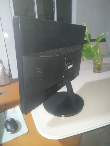 Monitor 19