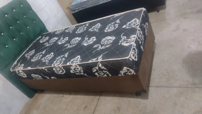 Cama Unibox solteiro pronta para dormir 