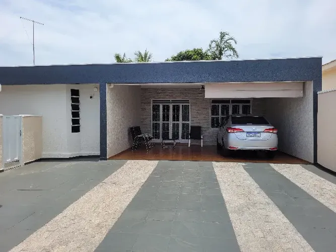 Vendo Casa de 3 Quartos
