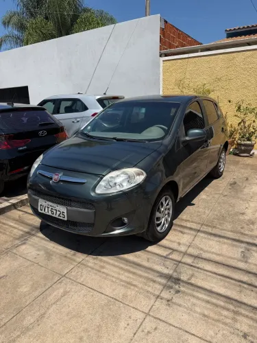 Fiat Palio Attractive 1.0 EVO Fire Flex 8V 5P 2014