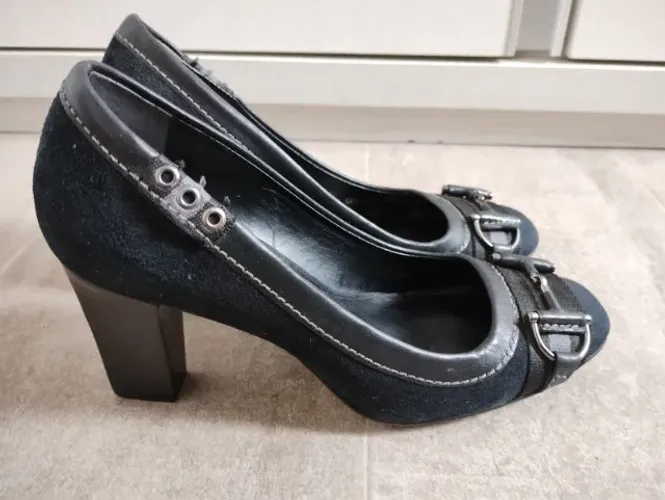 Sapato Shoestock Preto Camurça 34 Salto Médio Confortável