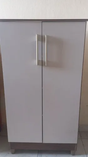 Armário multiuso