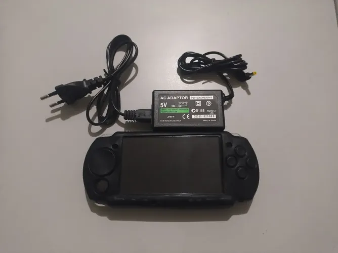 PSP Desbloqueado com Case Protetora