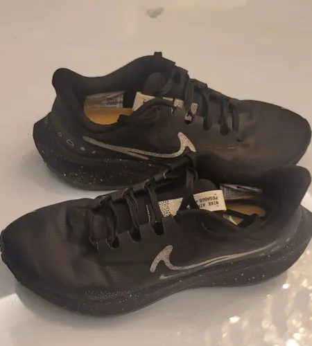 Tenis Nike feminino Preto