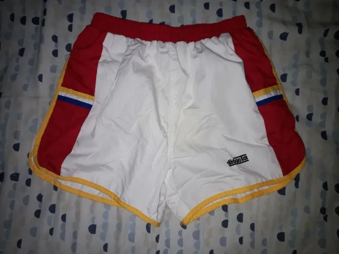 Short vintage anos 80 tamanho P usado