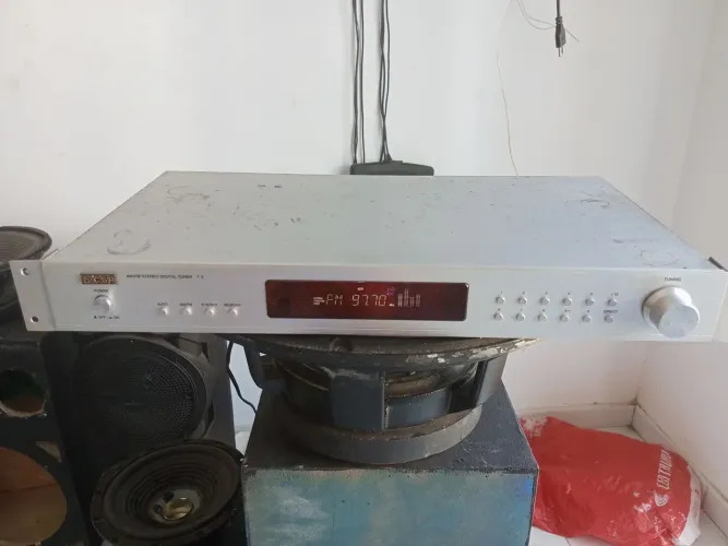 Vende se uma sintonia digital csr $ 350.00