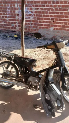 Eu vendo essa moto por 400