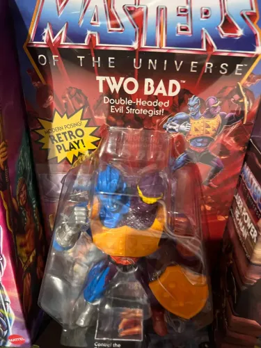 Boneco Two bad matel creations