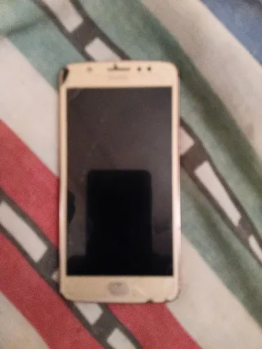 Celular moto g5 funciona perfeito com alguns defeitos