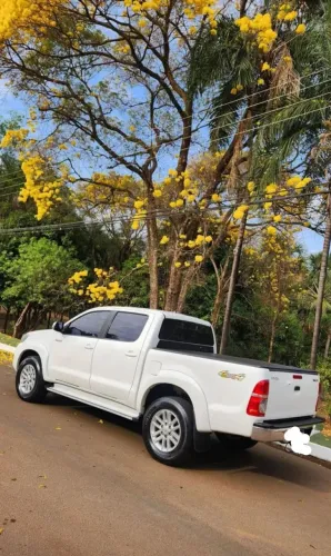 Toyota Hilux CD SRV 4X4 2.8 TDI Diesel Aut. 2022