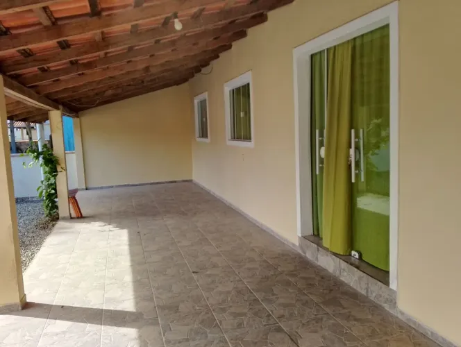 Casa espaço, alugo por dia , feriados ou temporada.