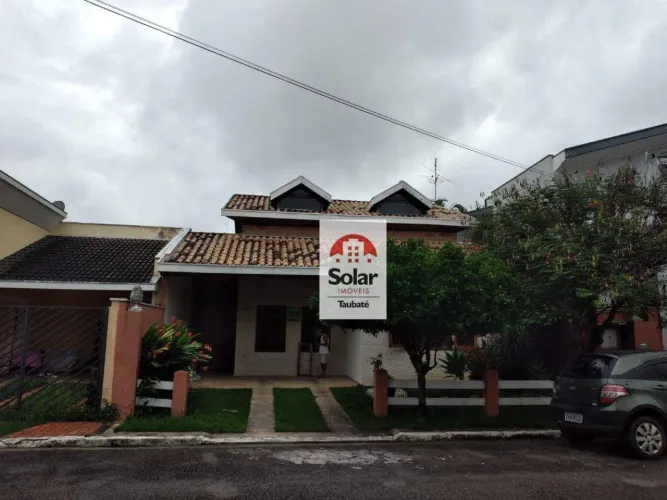Casa com 4 dormitórios para alugar, 460 m² por R$ 4.085,77/mês - Vila Jaboticabeira - Taub