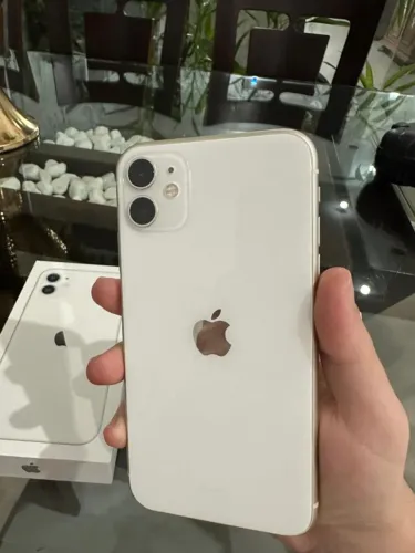 Iphone 11 64GB Branco - Possui Nota Fiscal e Caixa Original