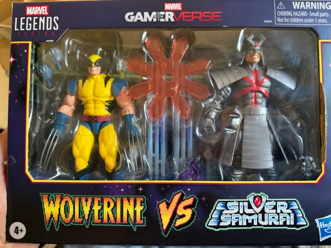 Wolverine e silver Marvel legends lacrado