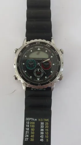Relogio Citizen Yatching C050 ( Leia bem o anuncio)