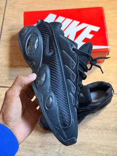 Nike Nocta Glide - 42/43 (1 linha)