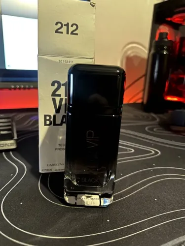 212 VIP Black