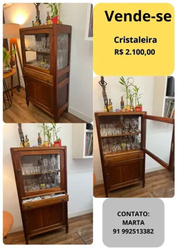 Cristaleleira antiga