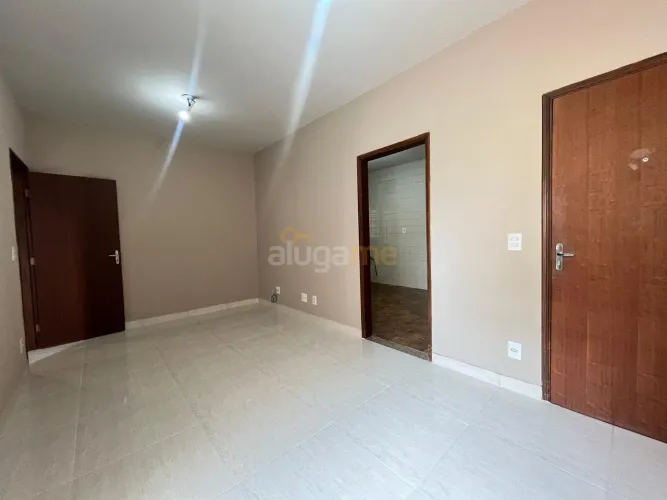 Apartamento na Vila Imperial com 3 dormitórios, 3 banheiros, 1 vaga, portaria e elevador.