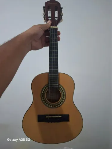VENDO CAVAQUINHO ACUSTICO SEMI NOVO EM BOM ESTADO - GIANNINI