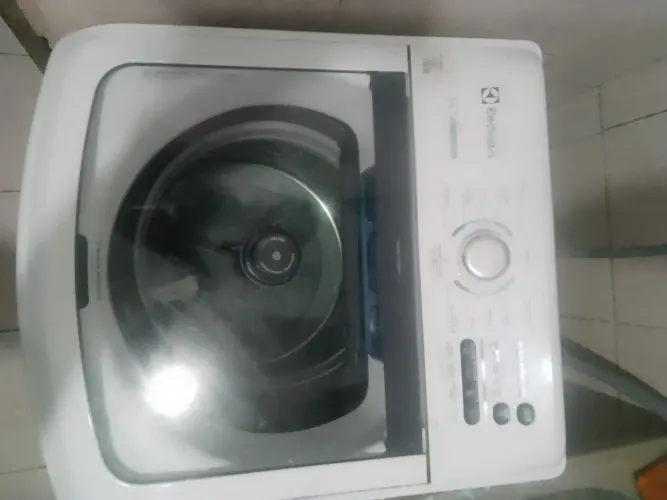 Máquina de Lavar e centrífugar Eletrolux 14 Kg nova