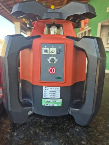Nível laser HILTI PR30