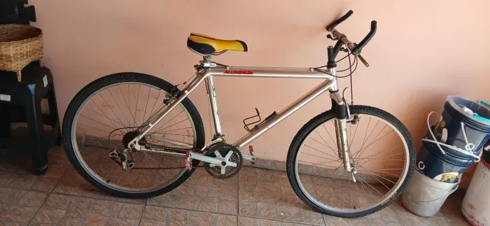 Bicicleta Caloi Aluminum Usada
