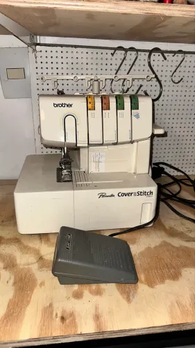 Máquina De Costura Galoneira Brother 2340cv 
