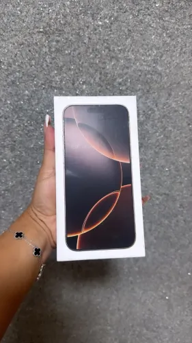 IPHONE 16 PRO MAX 256GB AMERICANO Deser R$ 6.999,00 A VISTA LACRADO