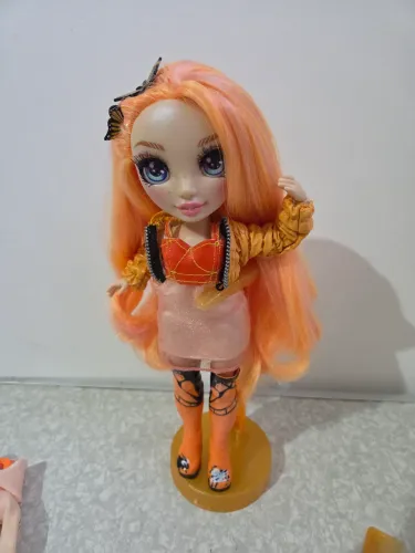 Poppy Rowan - Rainbow High