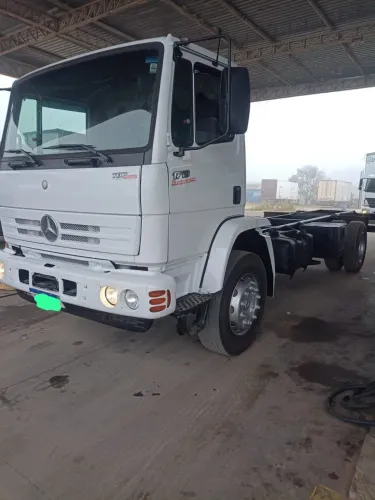 Meced Benz 1718