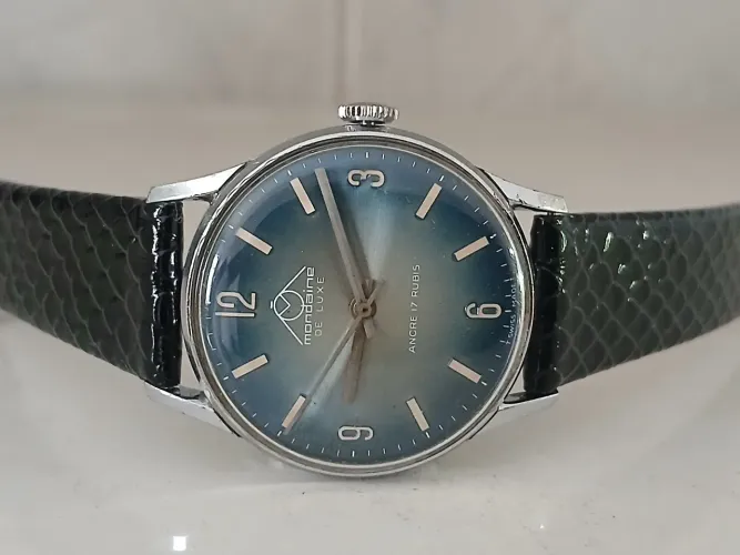 Relógio antigo de coleção um raro exemplar suíço à corda ,anos 1950 MONDAINE SWISS MADE 