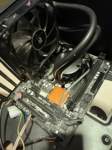 Vendo kit am3 com processador fx 6300, placa mãe n68-gs4 fx com 2 memórias de 4gb 1600hz